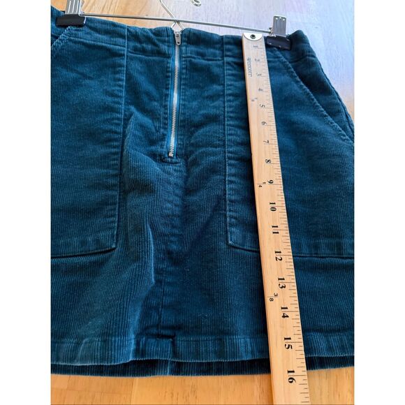 Jolt Medium Corduroy Skirt with Front Zipper & Patch Pockets - Picture 6 of 10